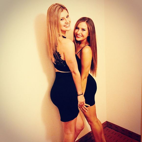 Meet your Posher, Courtney - Picture 1 of 1